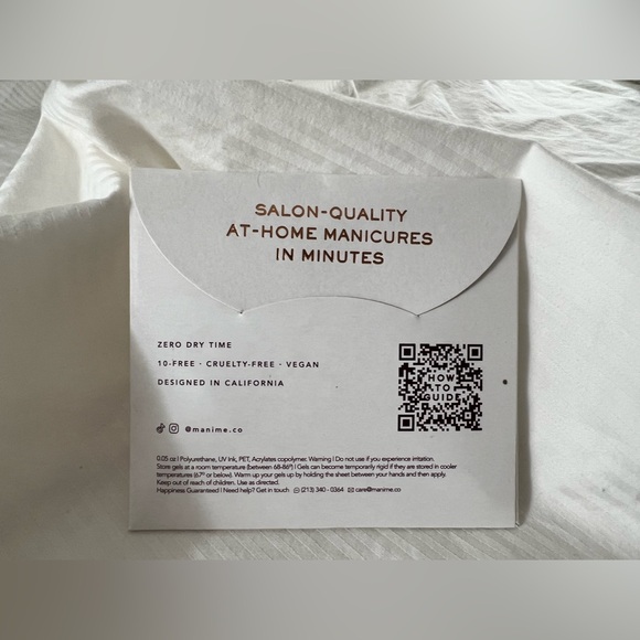 ManiMe Standard Fit Nail Gels - Picture 4 of 5